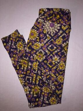 NWOT LuLaRoe Leggings  Daisy OS